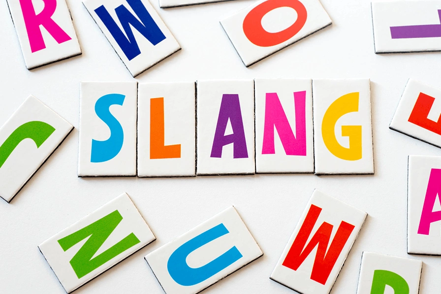 Bahasa Slang, Asal Usul Dan Contoh Yang Bisa Kamu Terapkan